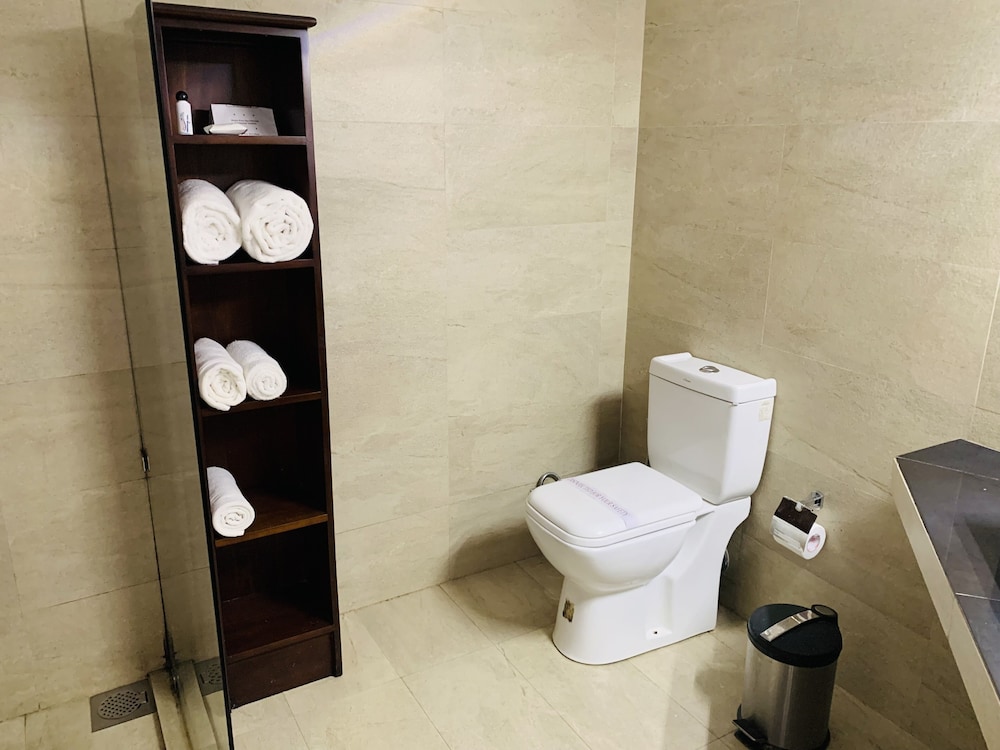 Hotel Gangaaddara 20/21