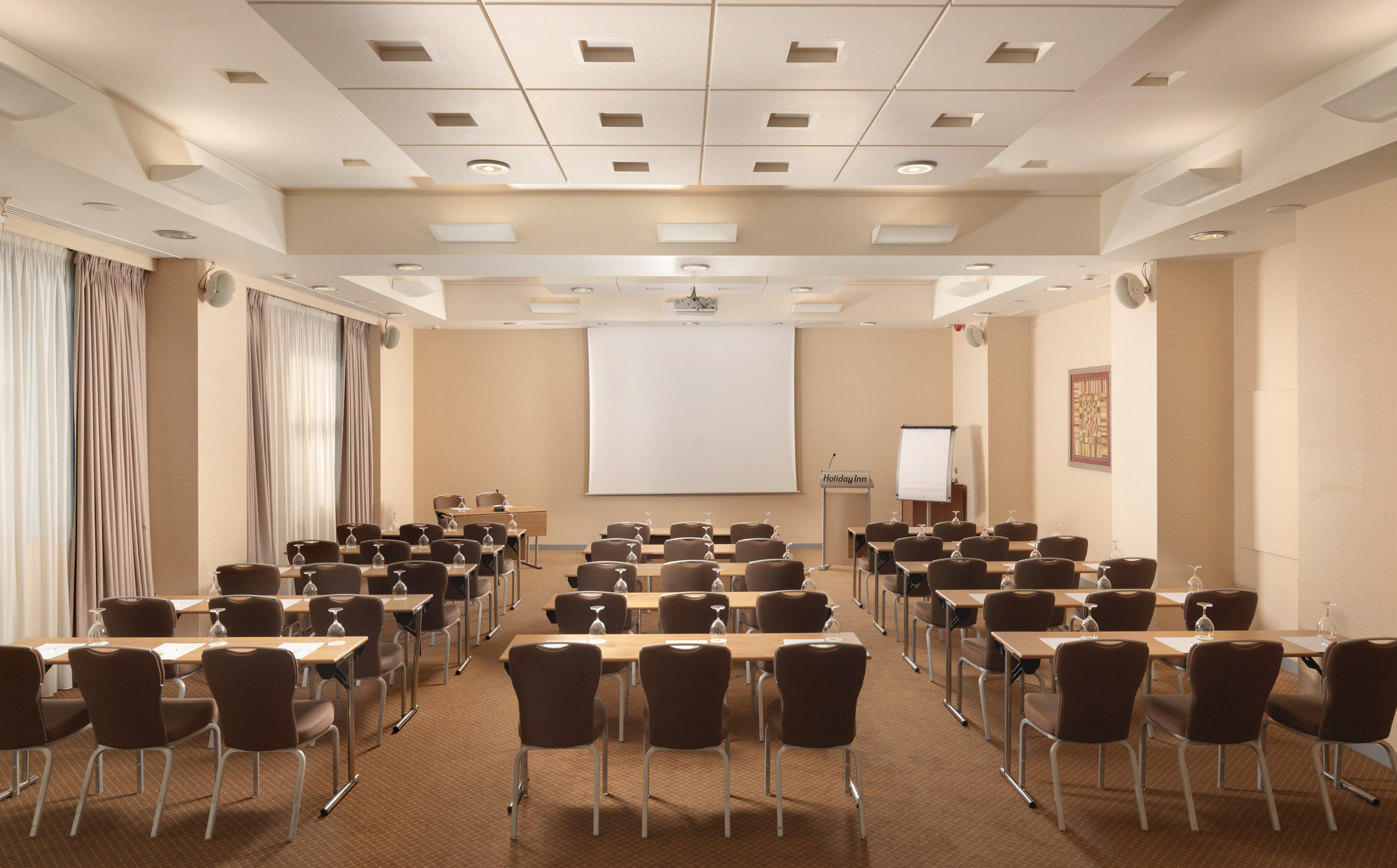 Holiday Inn Athens Airport 50/66