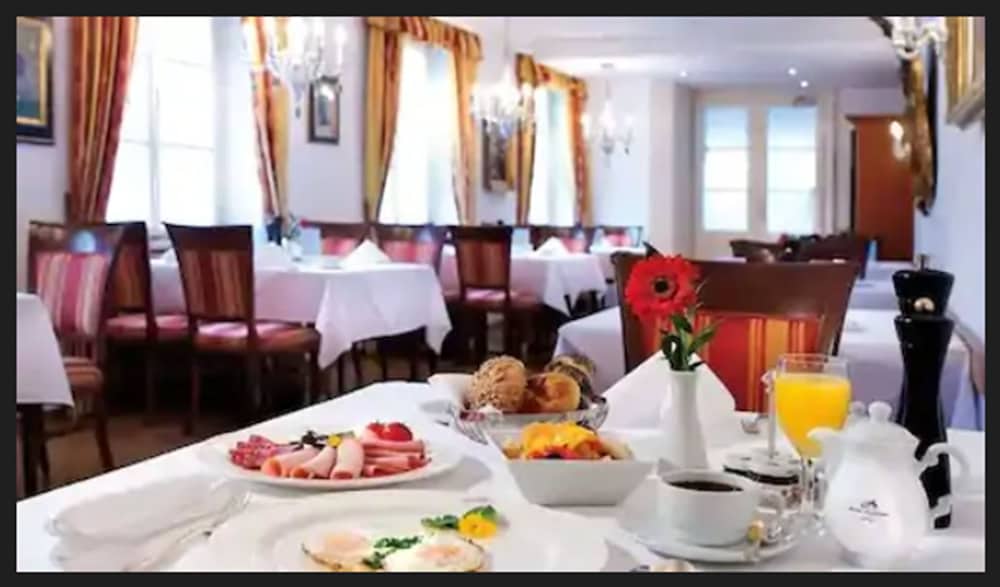 Radisson Blu Hotel Altstadt 33/50