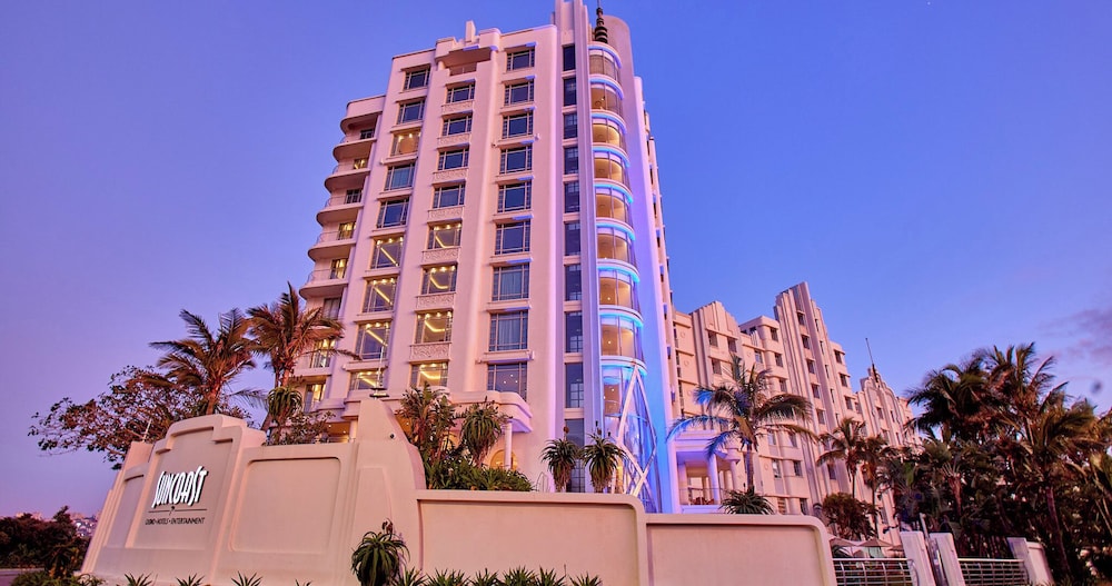 Suncoast Hotel And Towers 2/54