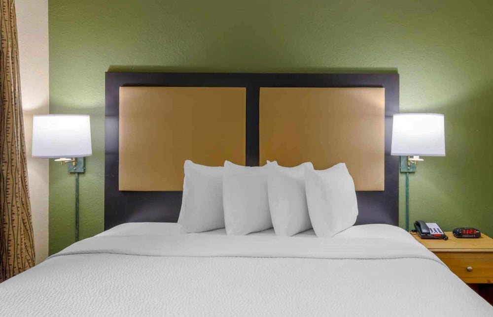 Extended Stay America Select Suites Orlando Southpark 29/56
