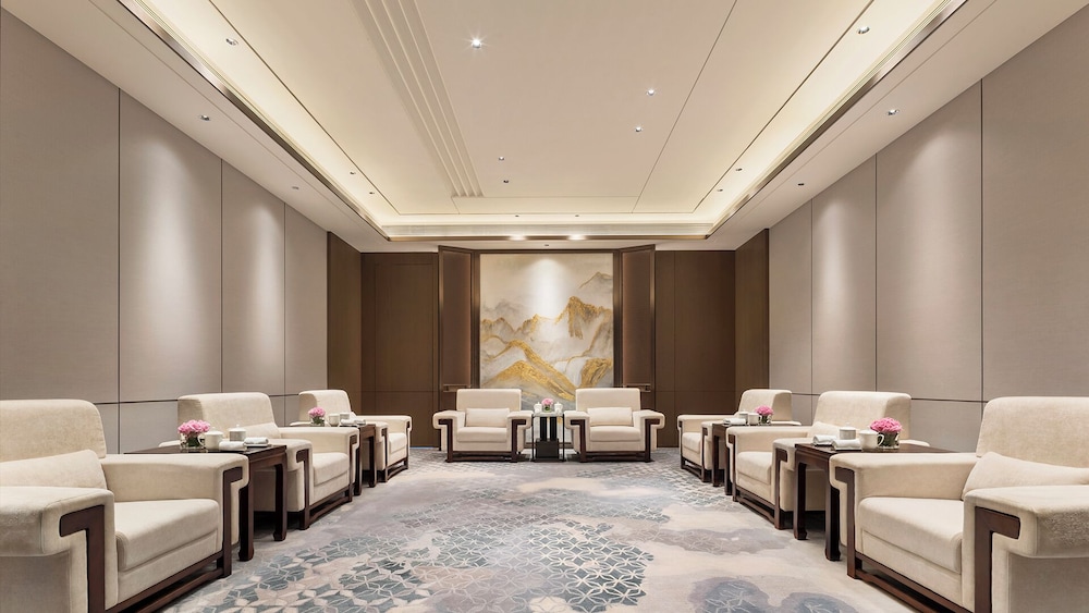 DoubleTree by Hilton Zhengzhou Airport Aerotropolis 24/43