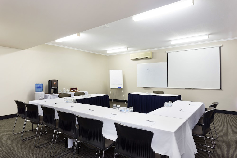 Rocklea International Motel 21/26