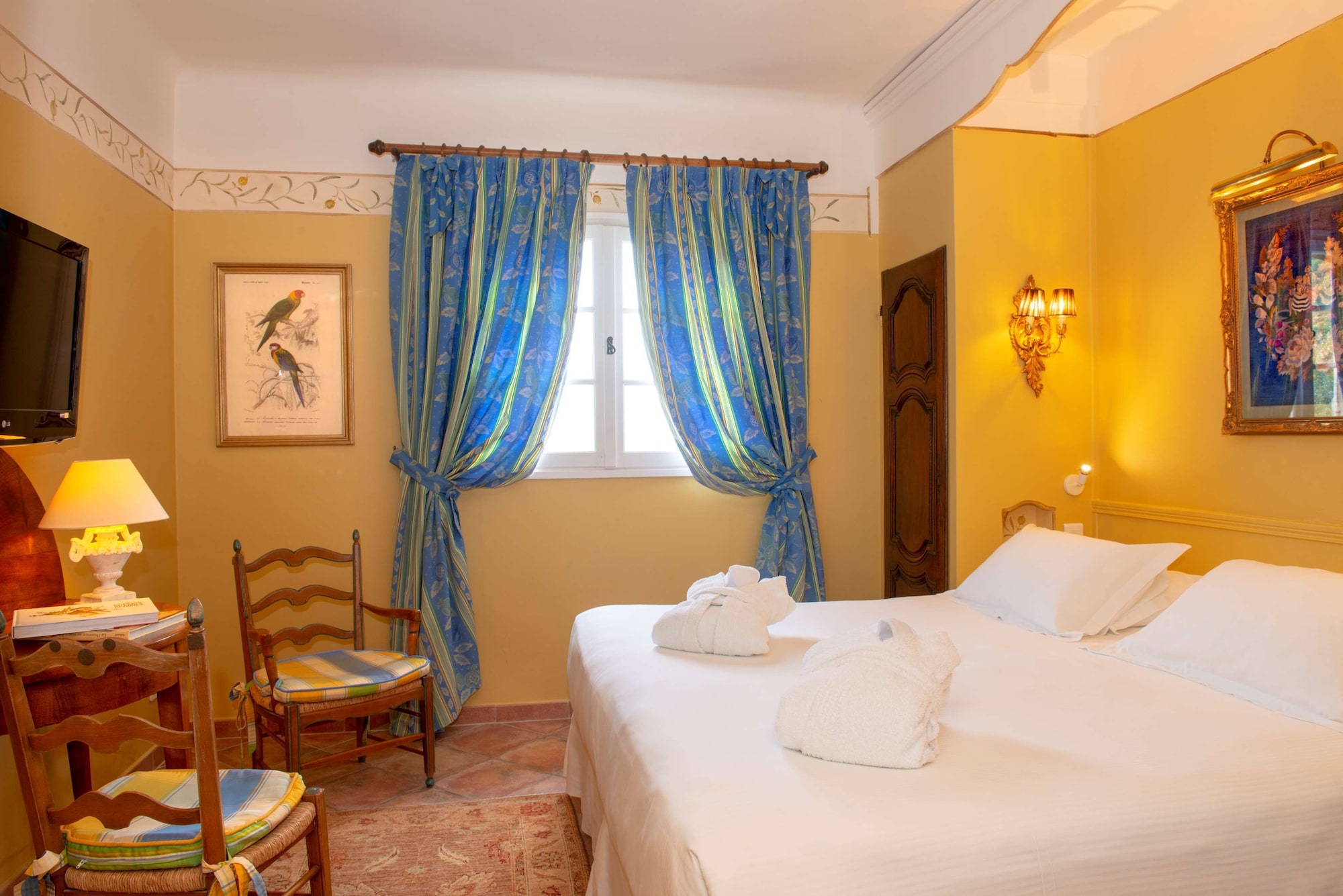 Comfort, King Bed, with View