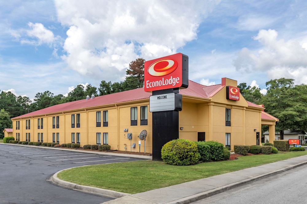Econo Lodge Saint Stephen 3/37