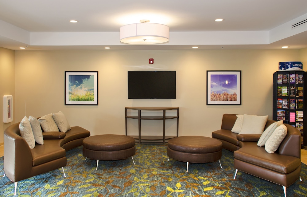 CANDLEWOOD SUITES LANCASTER WEST 22/31