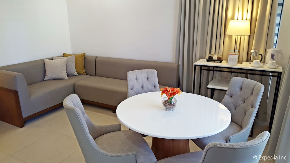PonteFino Hotel & Residences 34/55