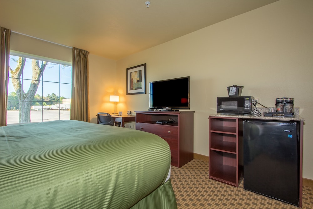 Cobblestone Inn Suites Corry Pa 16/70