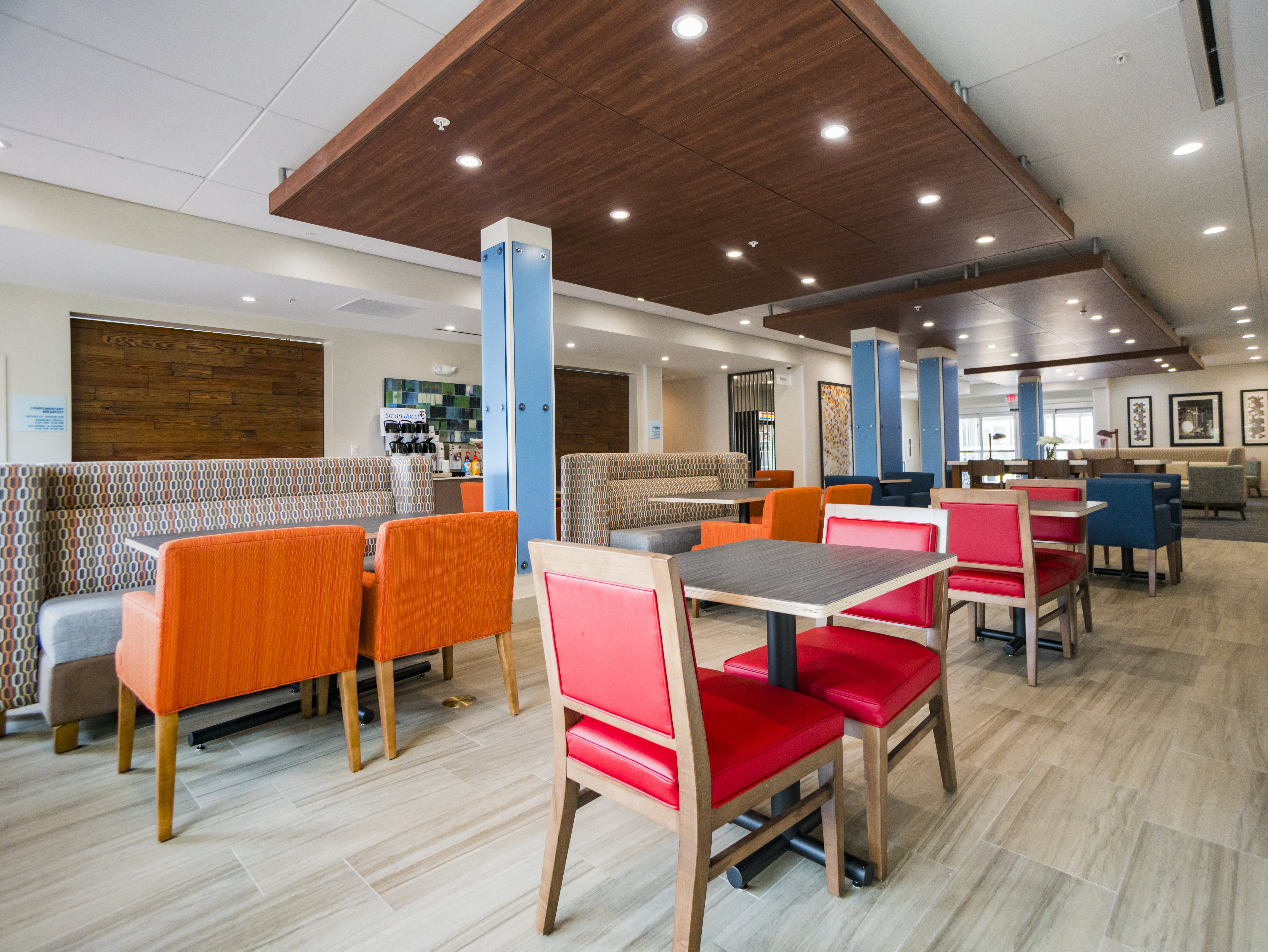 Holiday Inn Express & Suites Southaven Central - Memphis 37/53