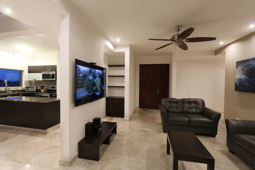 Sky Penthouses At Oceano 29/50