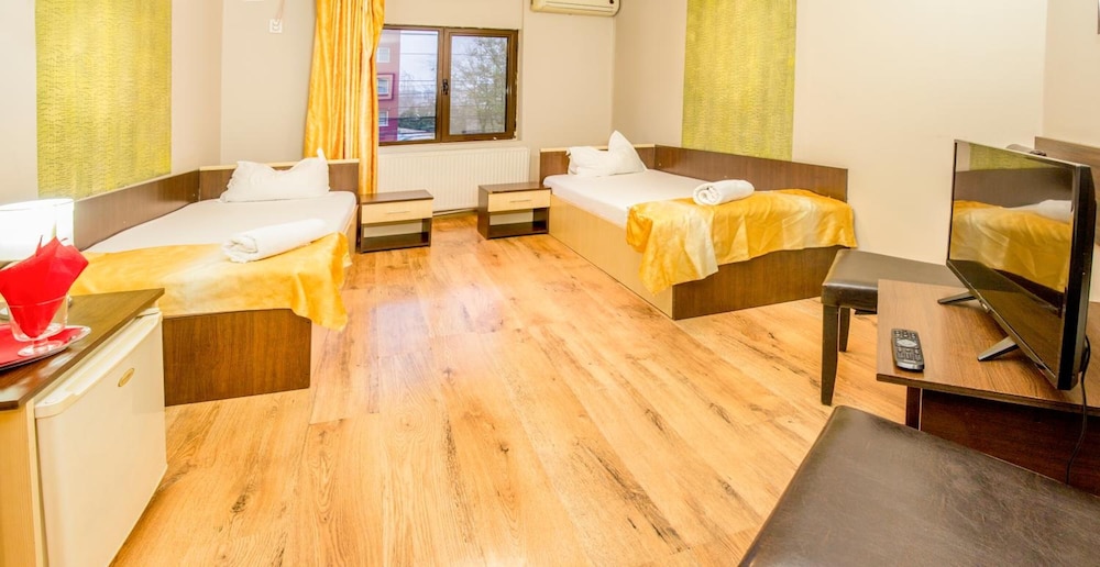 Hotel Eos Bucharest 11/32