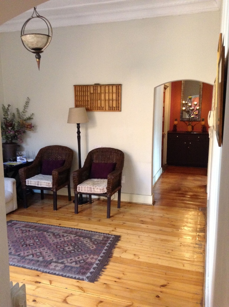 Uxolo Guest House 12/13