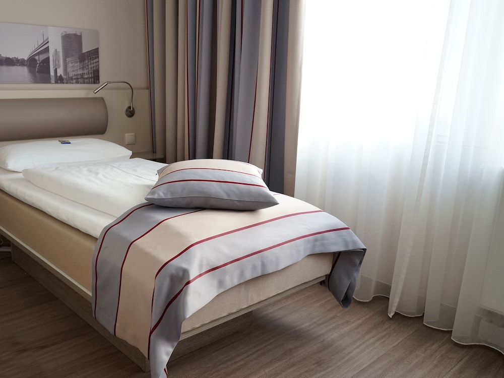 Hotel Bonn City 22/63