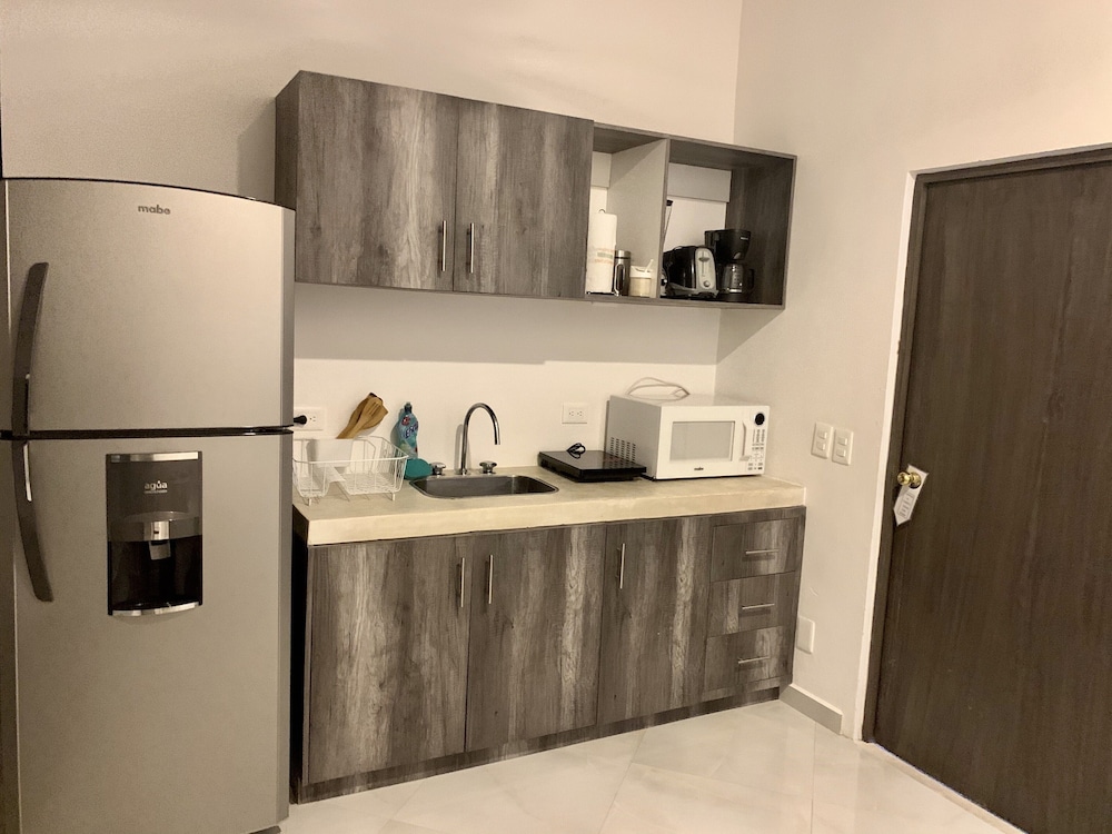 SILVERSANDS Hotel Boutique 5Th Ave 9/68