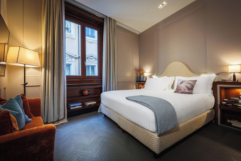 2 BEDROOMS, PREMIER, SUITE