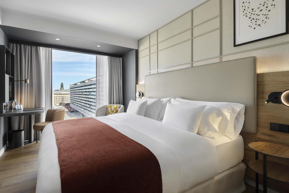 Deluxe, King Bed, Old Town View