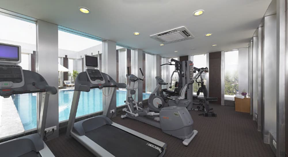 Lemon Tree Premier, Navi Mumbai 35/67