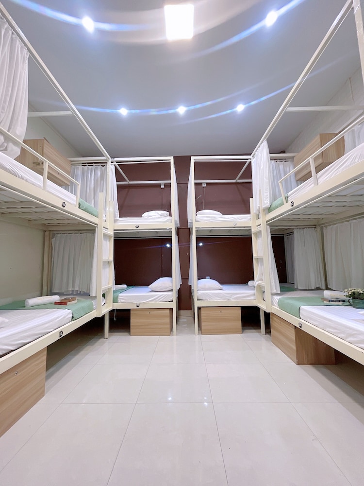 Amy 2 Hostel 26/29