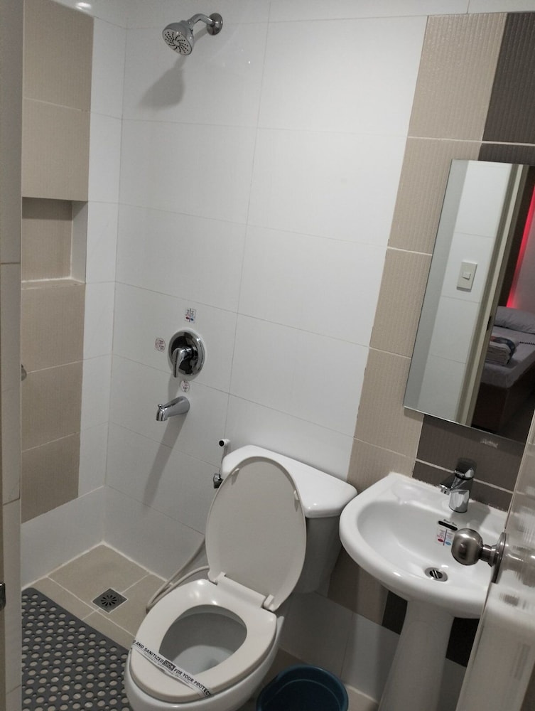 Hotel Sogo Banawe 41/42