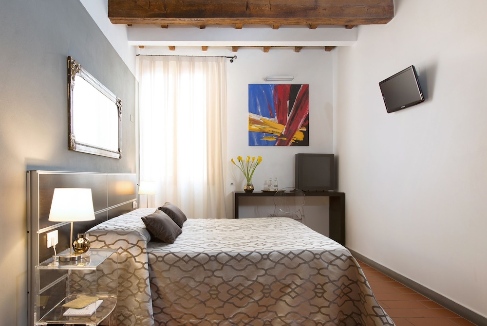 SETTE ANGELI ROOMS 29/72
