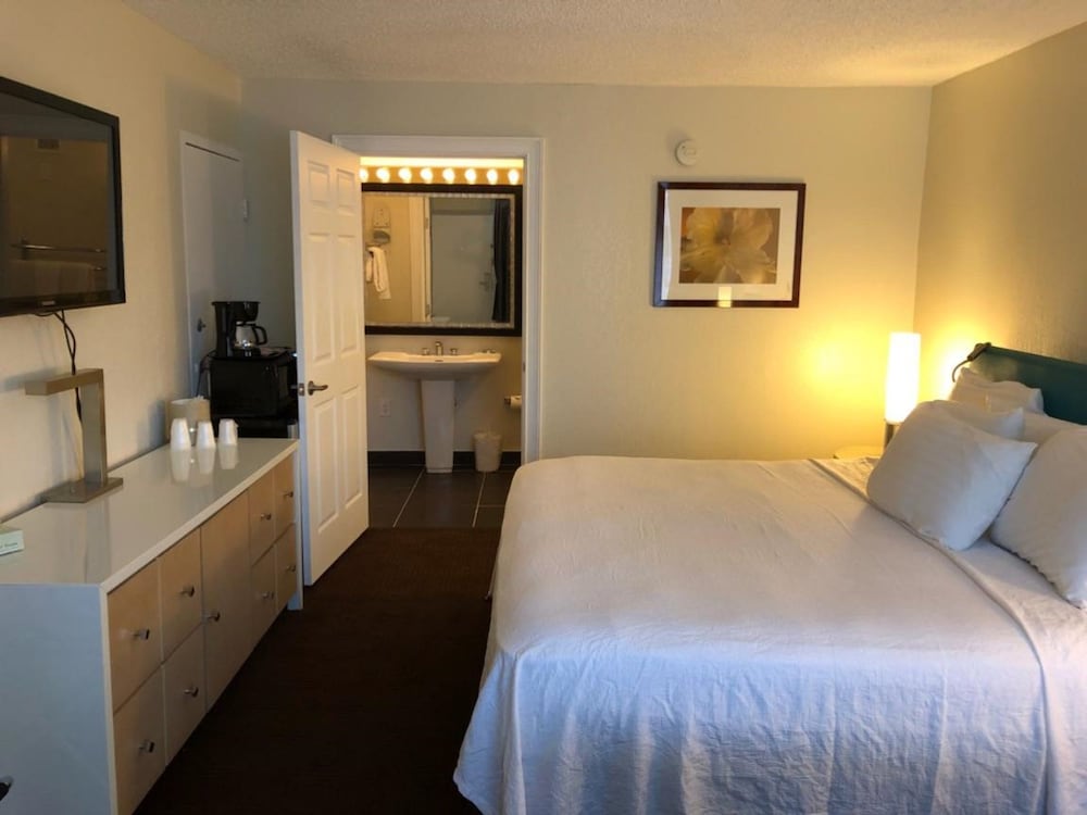 Floridian Hotel 24/71