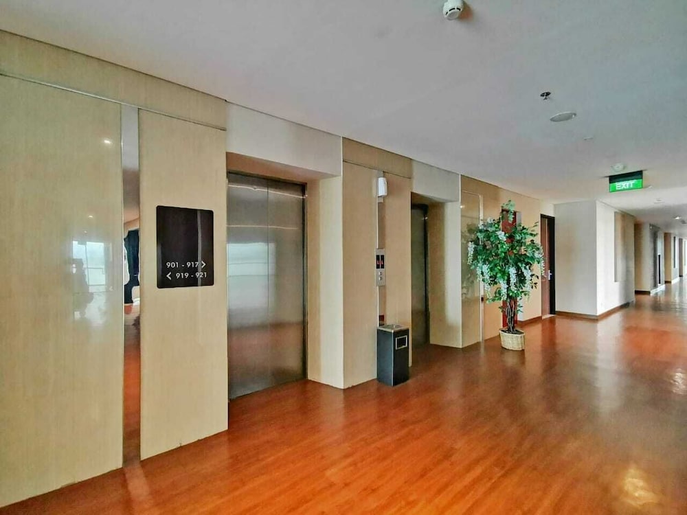 Pasar Baru Square Hotel Bandung 8/27