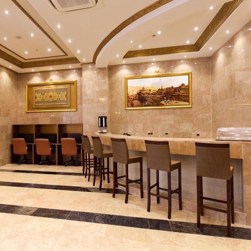 Alrazi Hotel 48/56