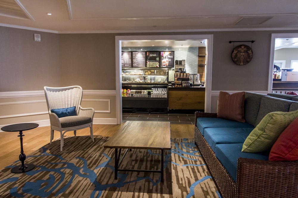 Cedar Point Apos S Hotel Breakers 38/64
