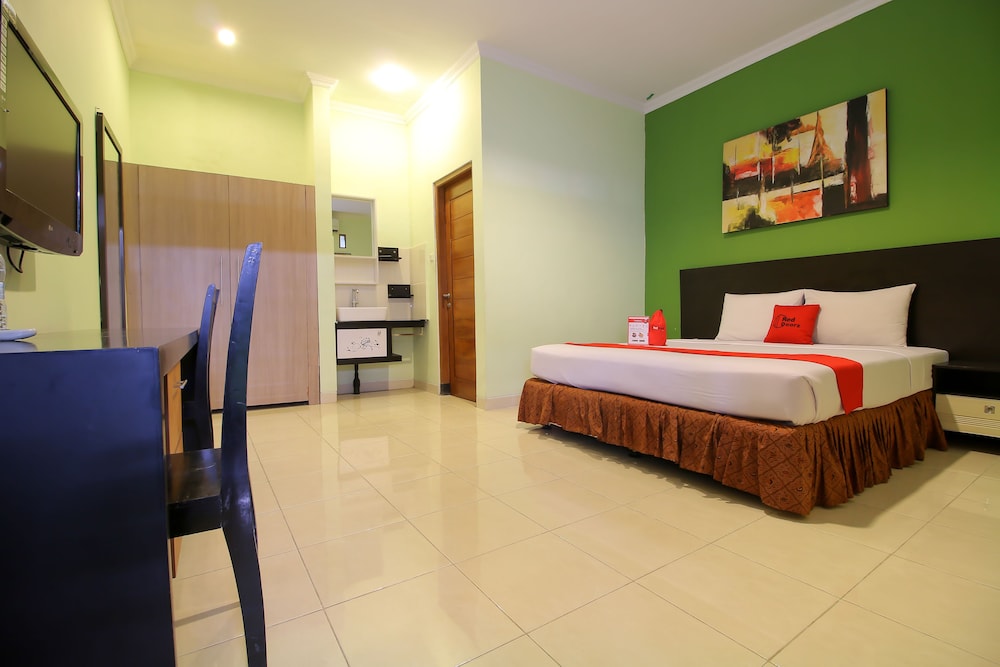 Reddoorz Plus Taman Siswa 2 11/63