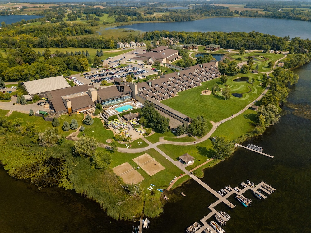 Arrowwood Resort And Conference Center 8/69