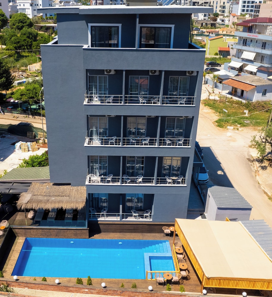 Hotel Piramida 1/50
