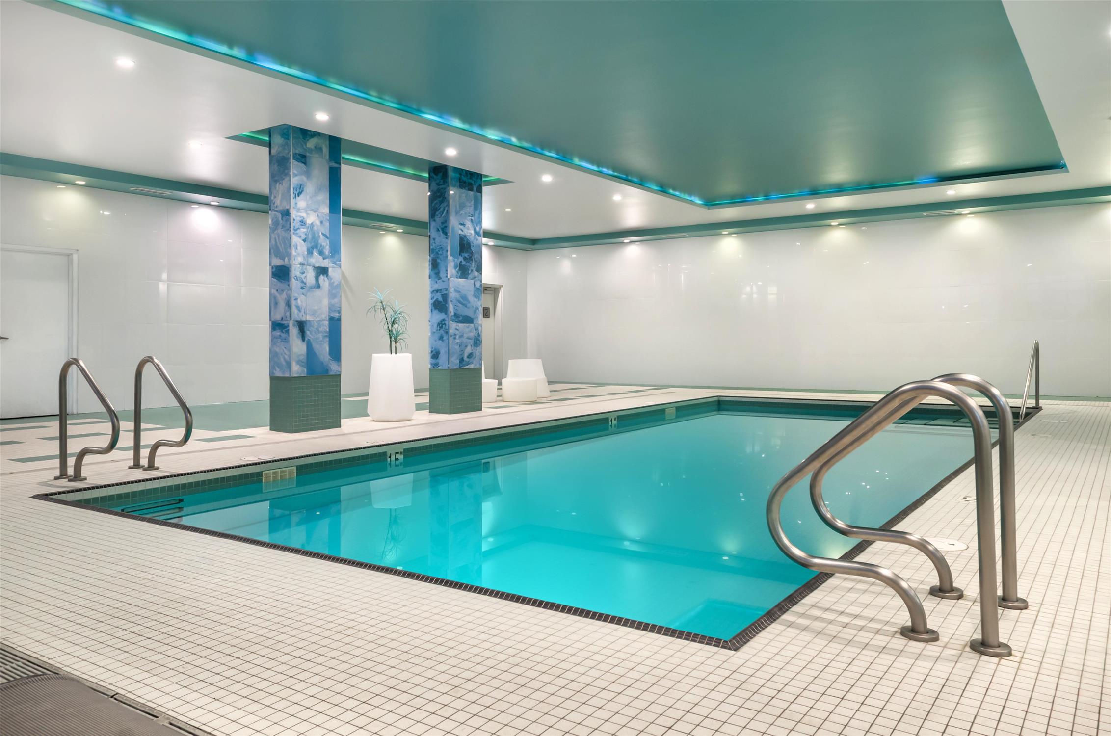 Executive Residency By Best Western Calgary City View North 26/59