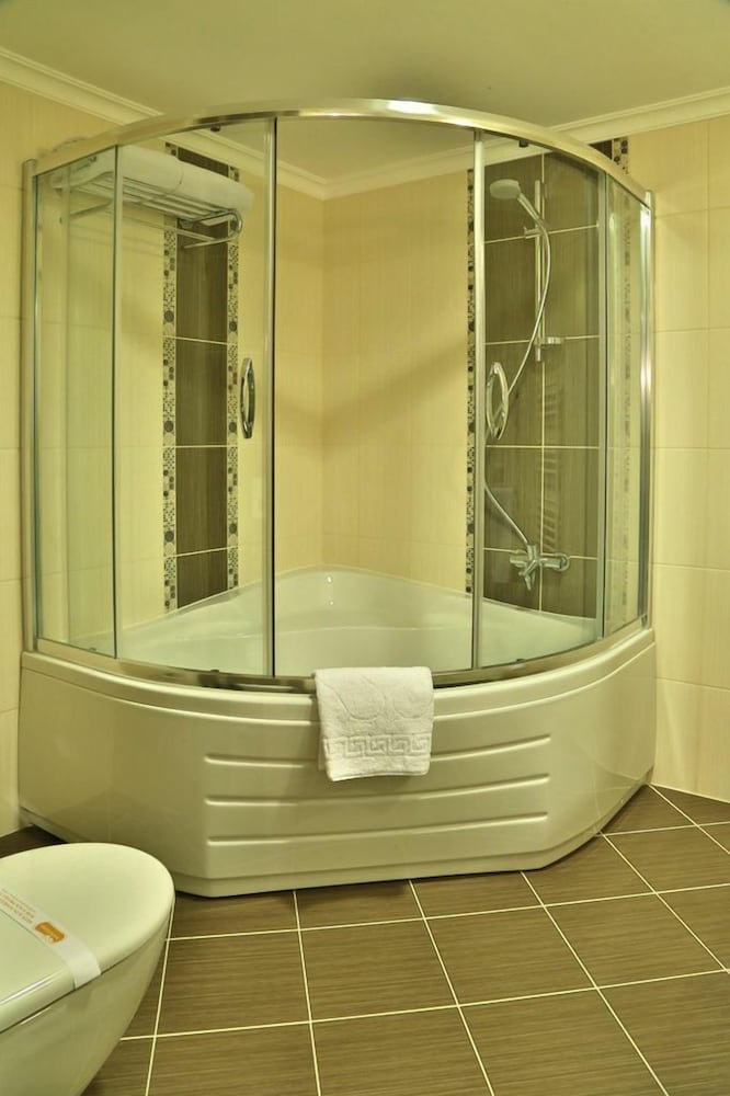 Cassiel Hotel 36/45