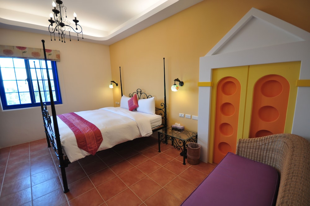 Greece Style Hotel 12/50