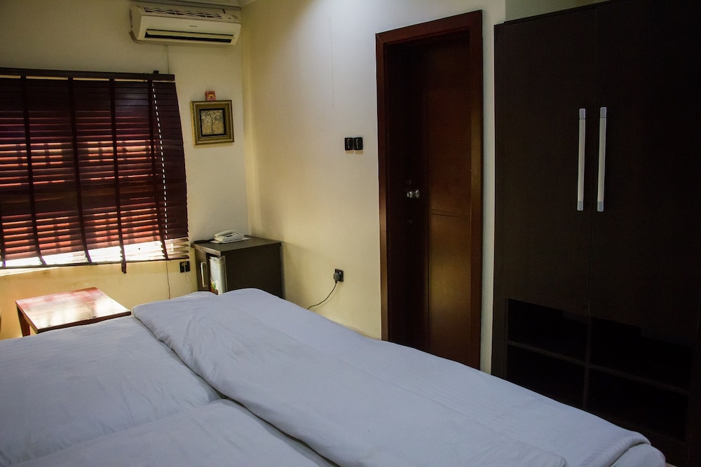 Chelsea Suites 2 Annex 7/37