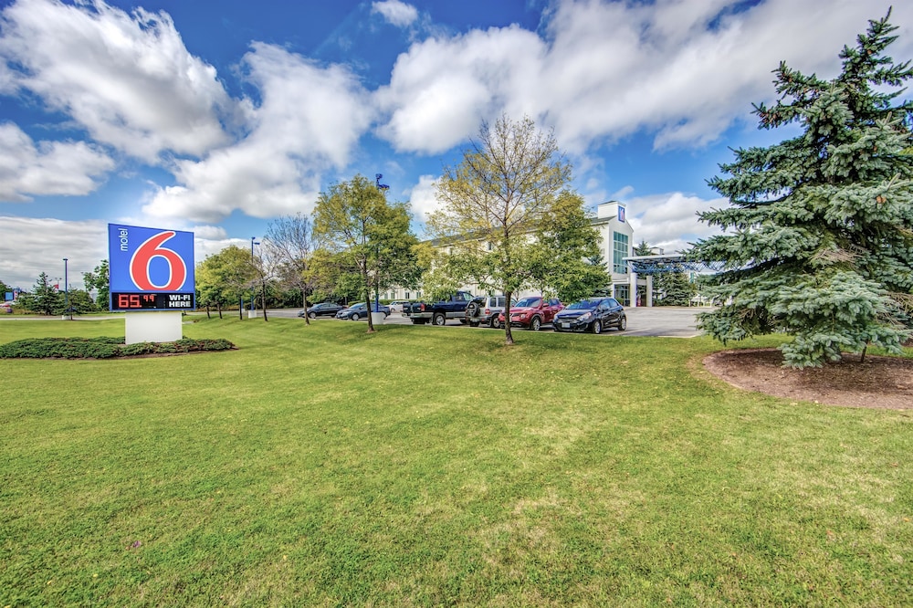 Motel6 Burlington On - Toronto West - Oakville 51/61