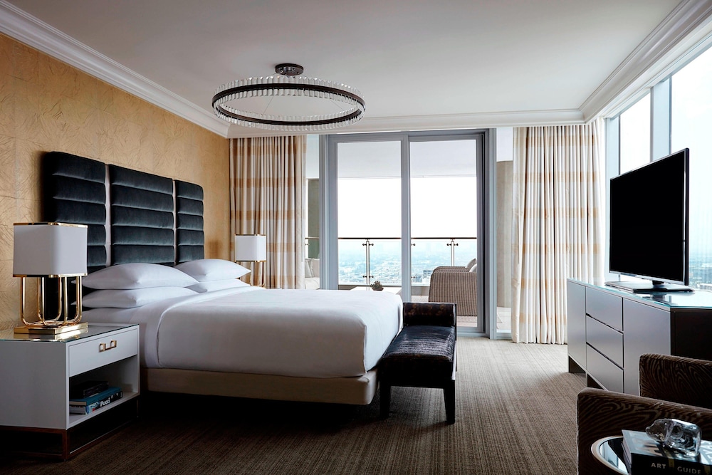 MARRIOTT MARQUIS HOUSTON 14/65
