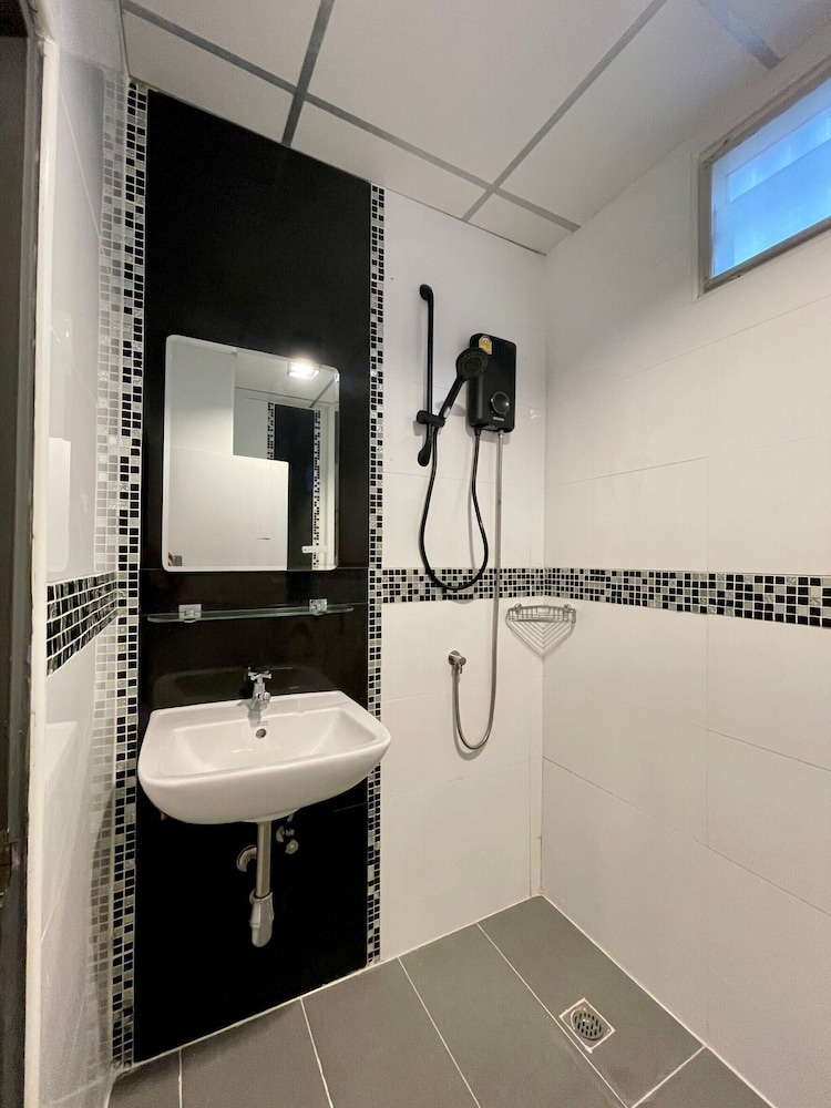 Klaang Muang Hotel Rayong 53/54