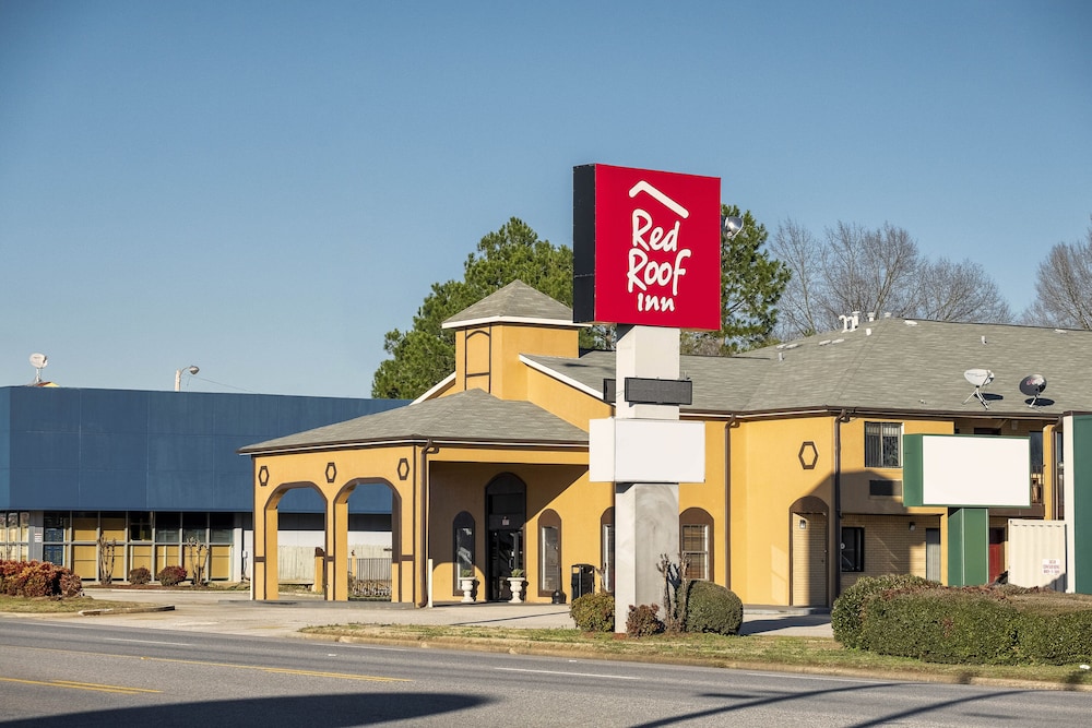 RED ROOF INN MUSCLE SHOALS 3/29