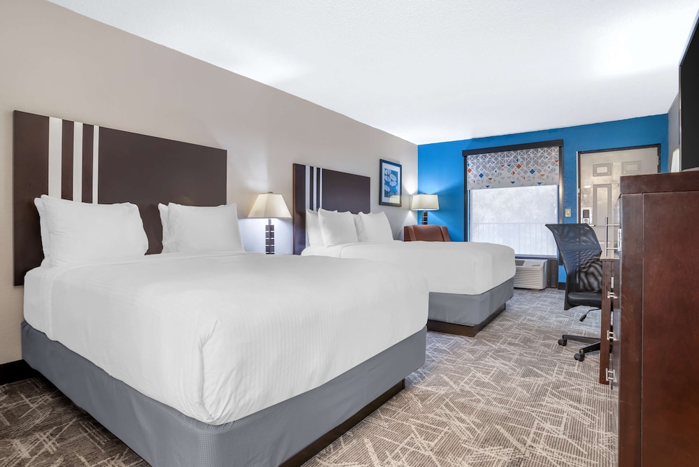 Standard, 2 Queen Beds