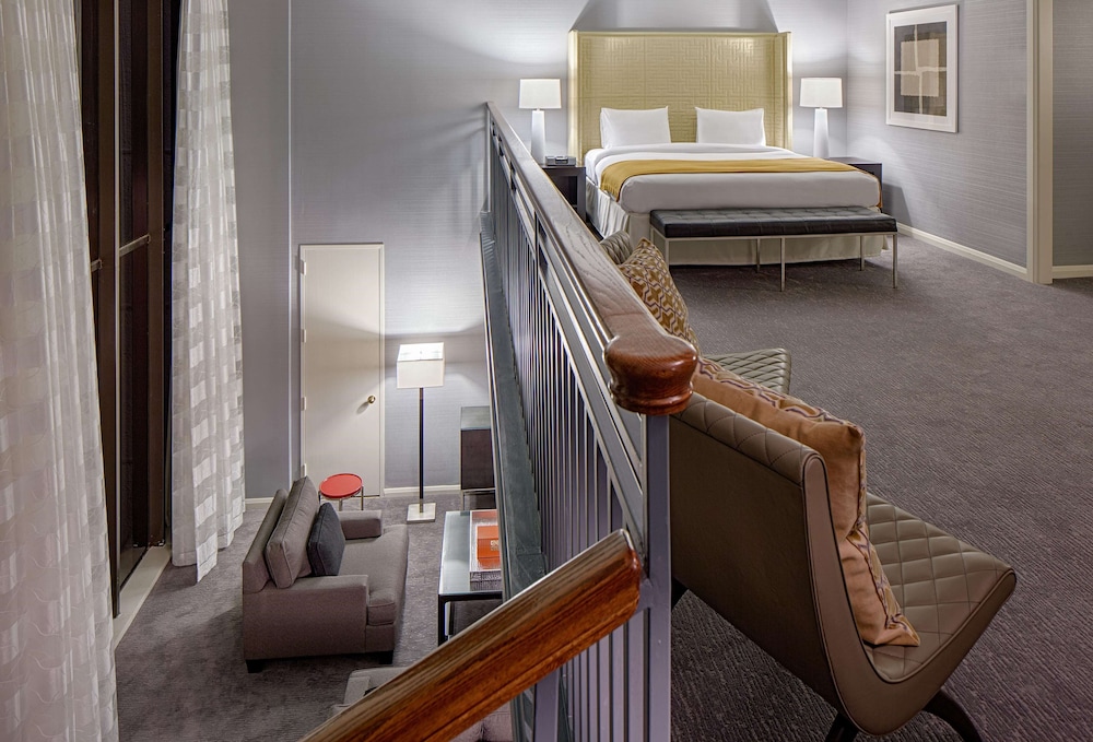 DoubleTree by Hilton Hotel Houston - Greenway Plaza 17/59