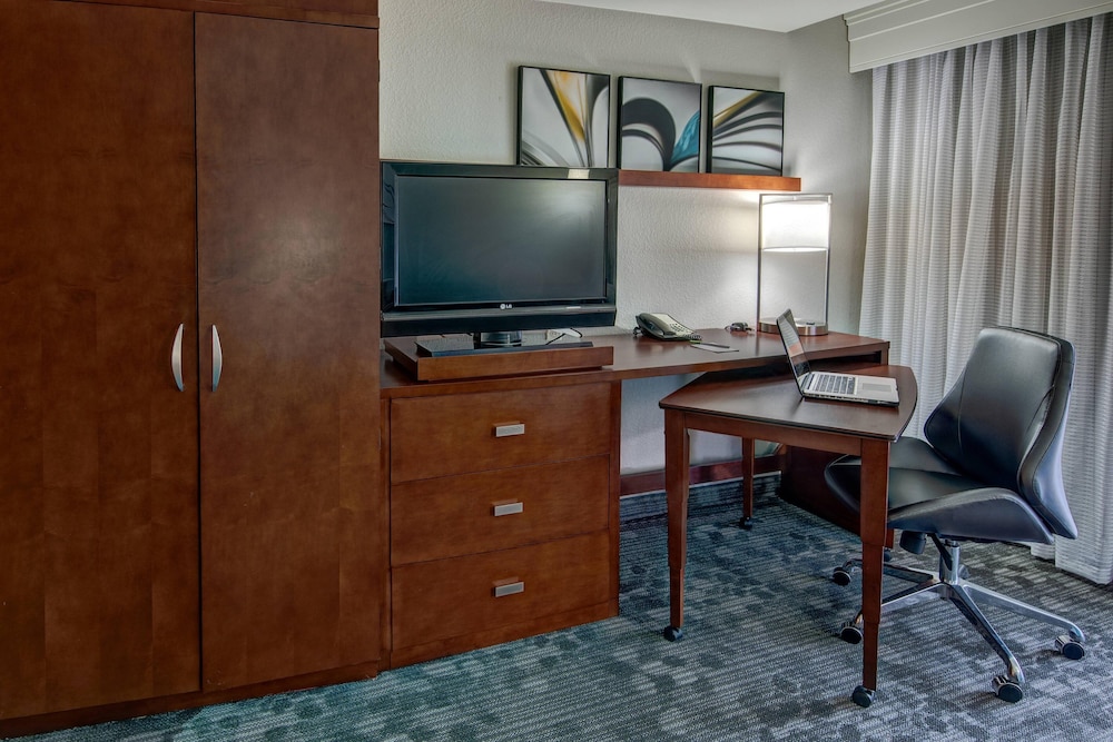 Courtyard by Marriott Troy 52/54