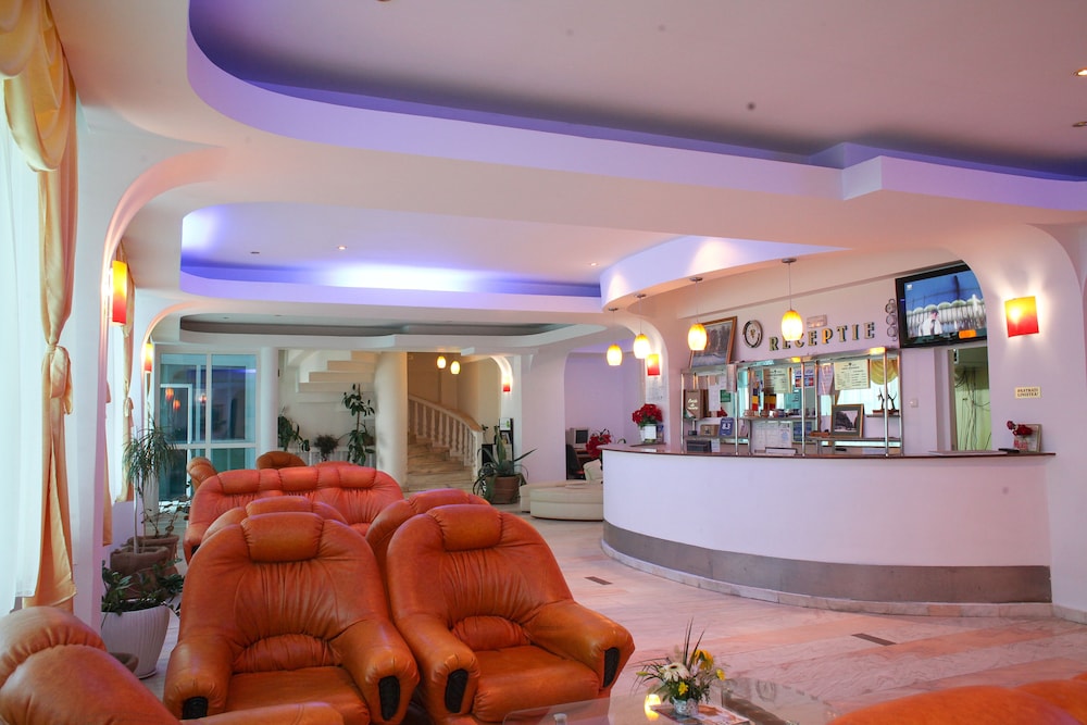 Hotel Cornul Vanatorului 11/68