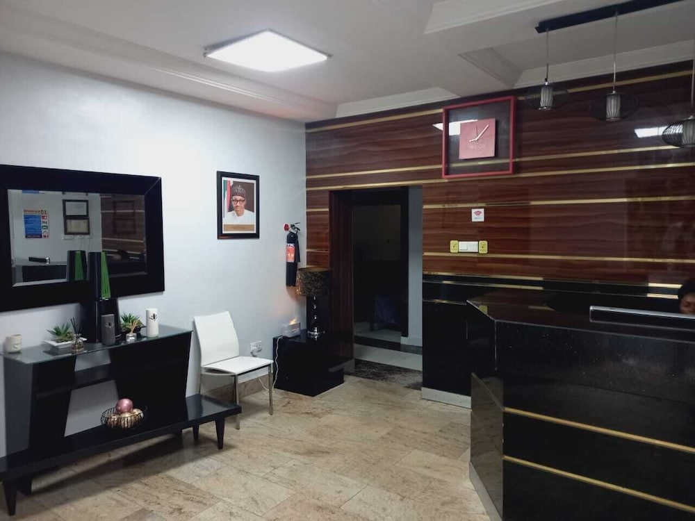 Newland Luxury Apartments 5/50