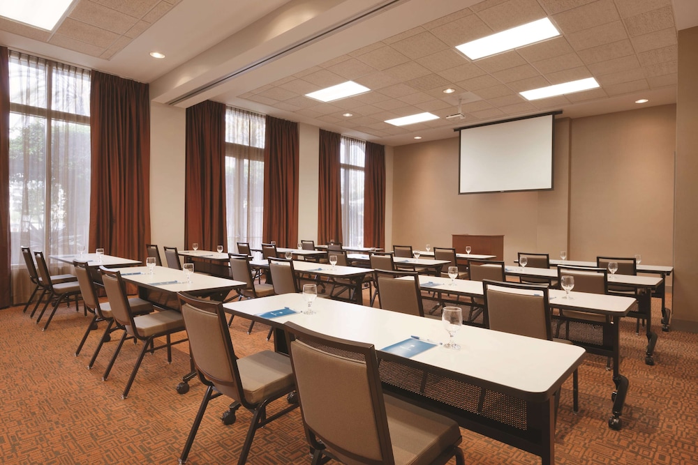 HYATT house Emeryville/San Francisco Bay Area 58/65