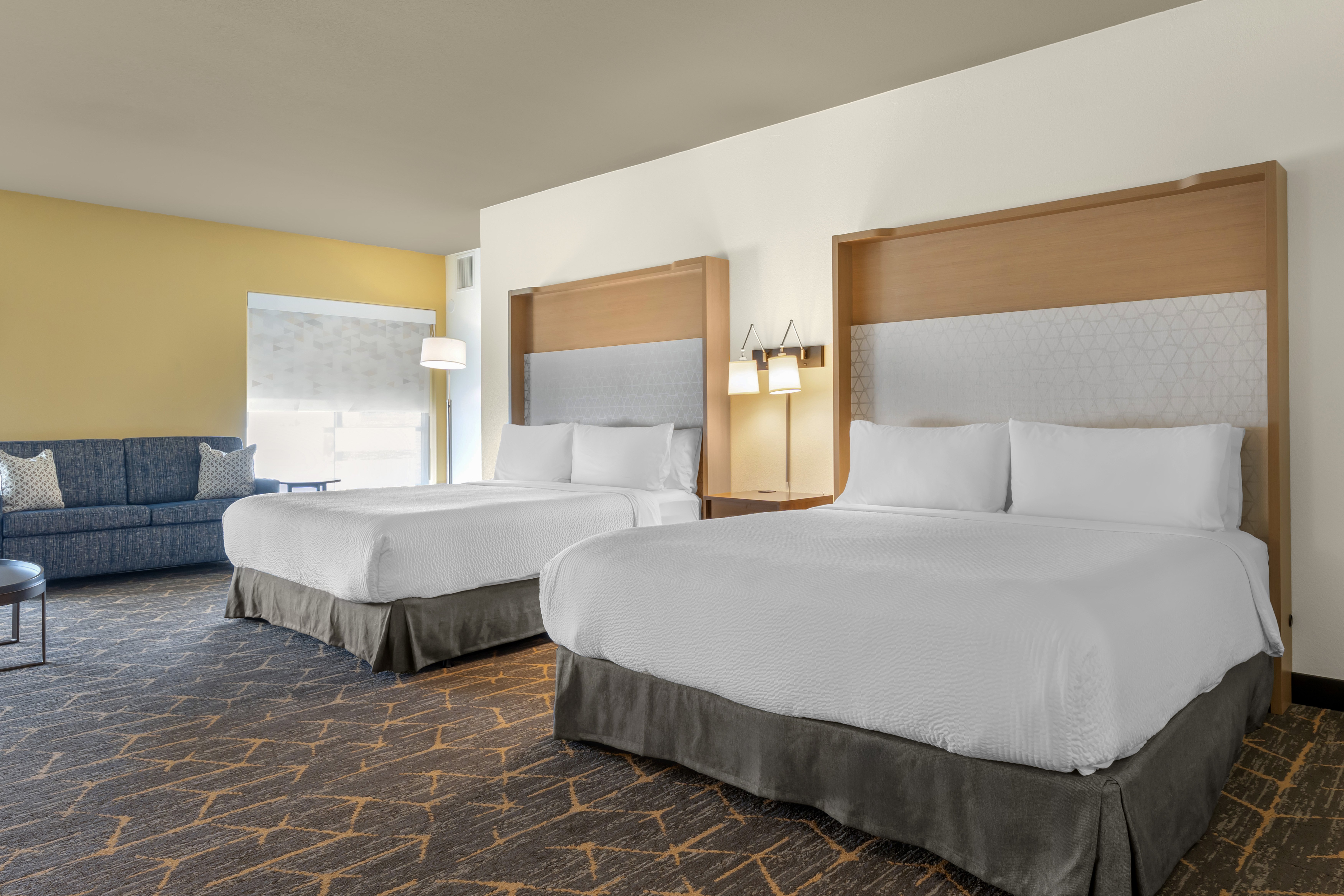 Holiday Inn Hotel Suites Oakland Airport 22/77