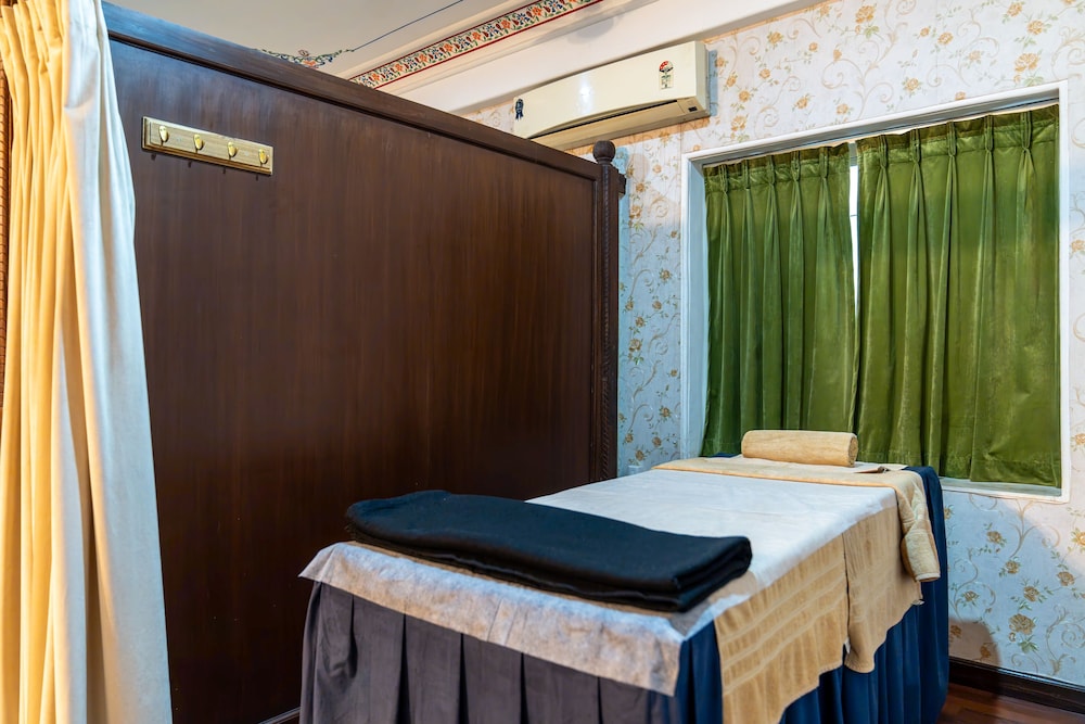 Hotel Udaigarh 30/57