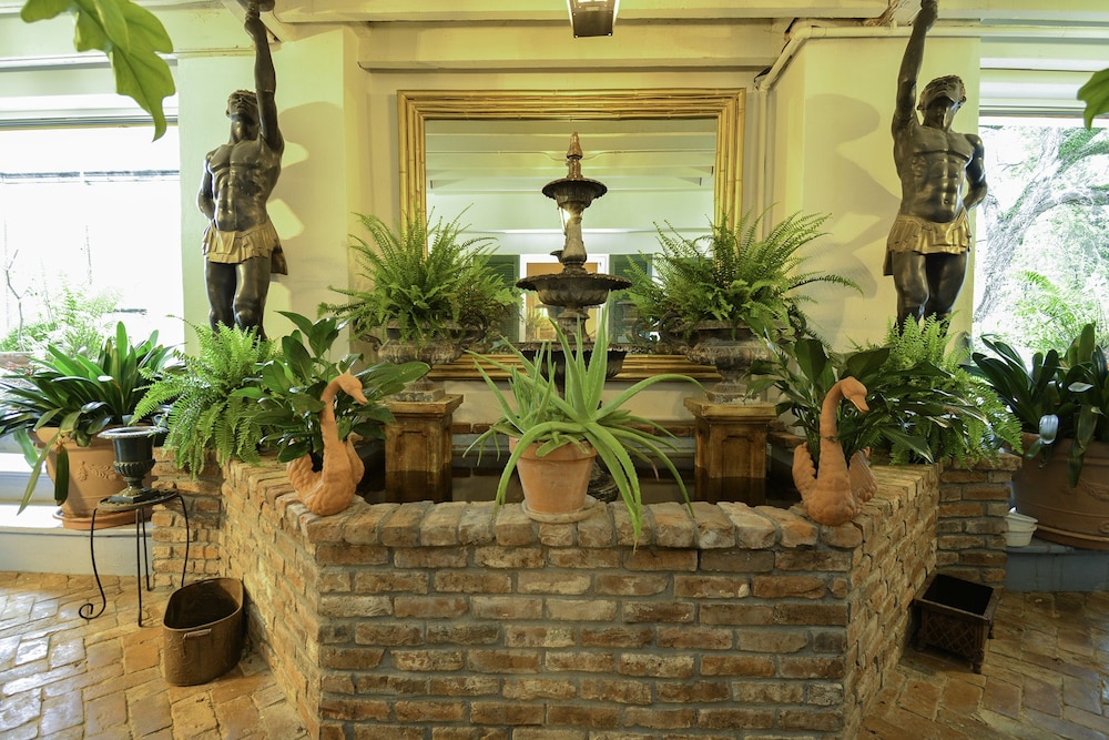 Choctaw Hall Bed and Breakfast 3/29