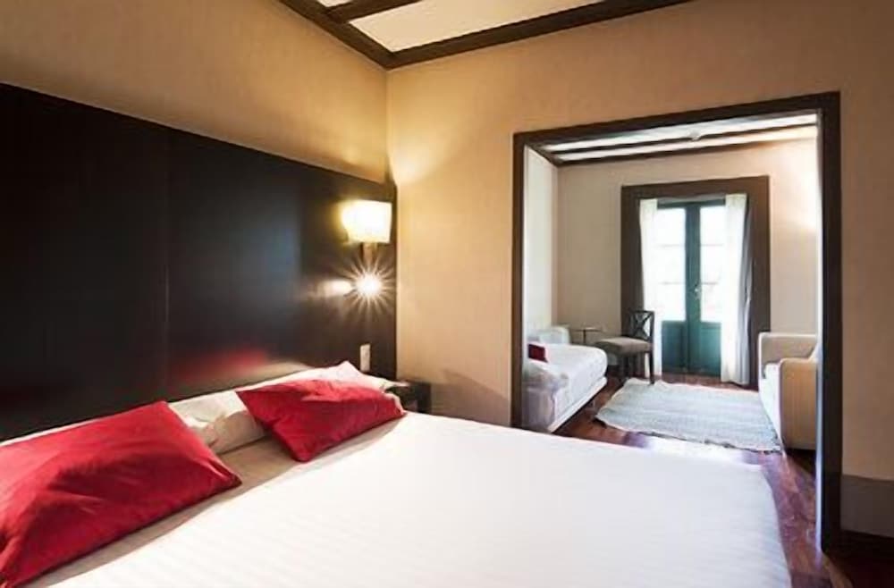 HOTEL ISLA CANELA GOLF 6/36
