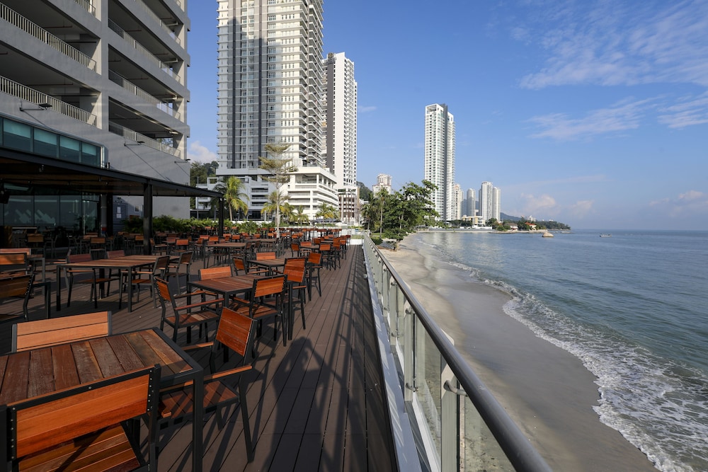 Hompton By The Beach Penang 44/52